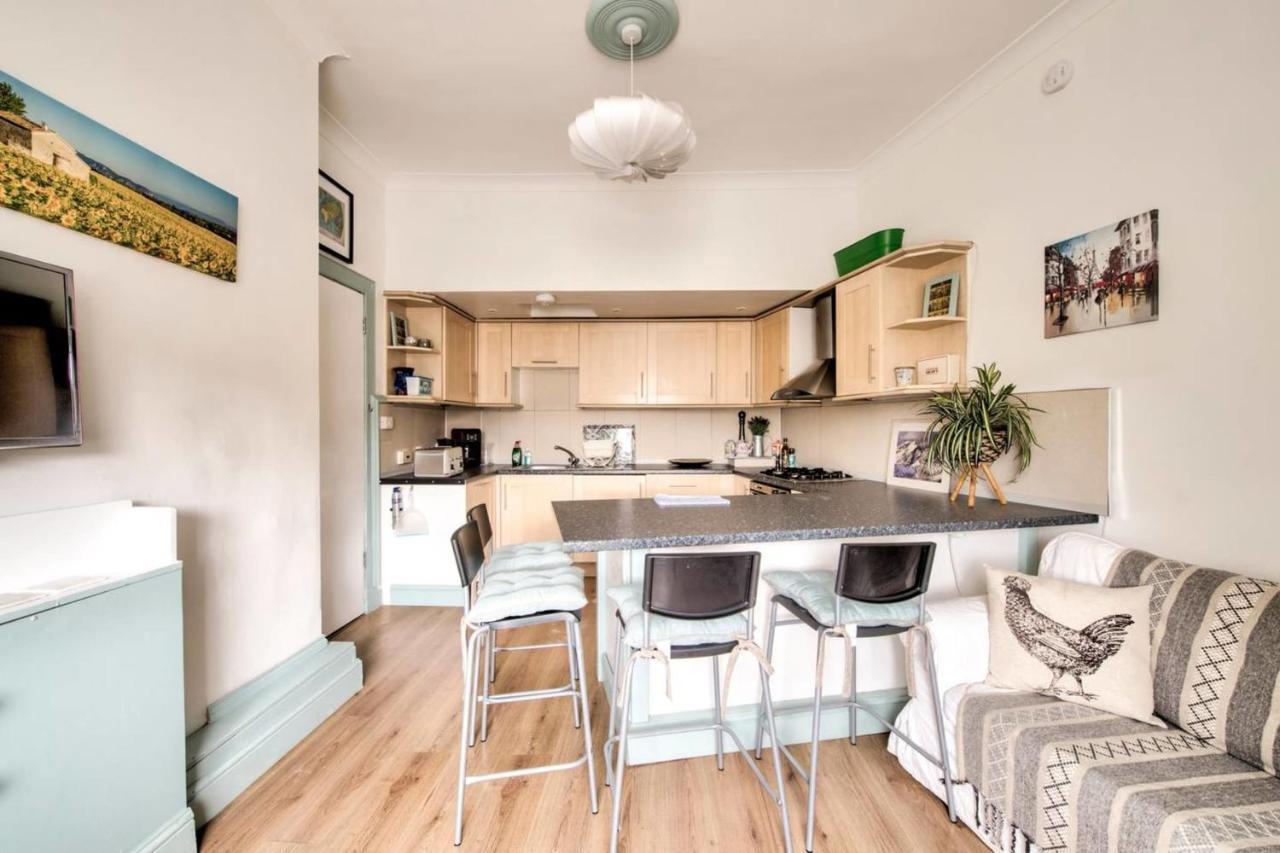 Guestready - Cosy Home 5 Minutes From Waverley! Edinburgh Exterior photo
