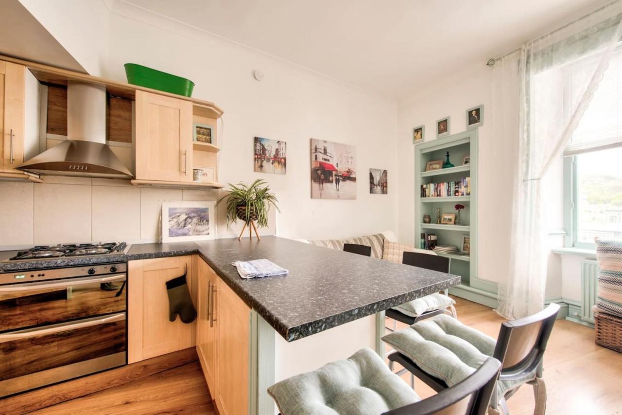 Guestready - Cosy Home 5 Minutes From Waverley! Edinburgh Exterior photo